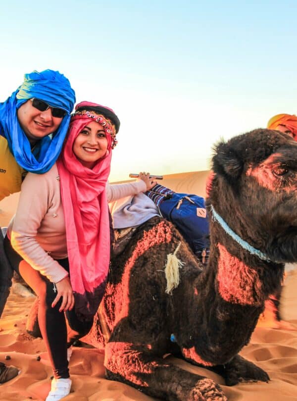 couple-camel-sahara-desert-matt-dany